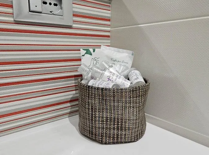 アパート La Rosa Del ストレーザ